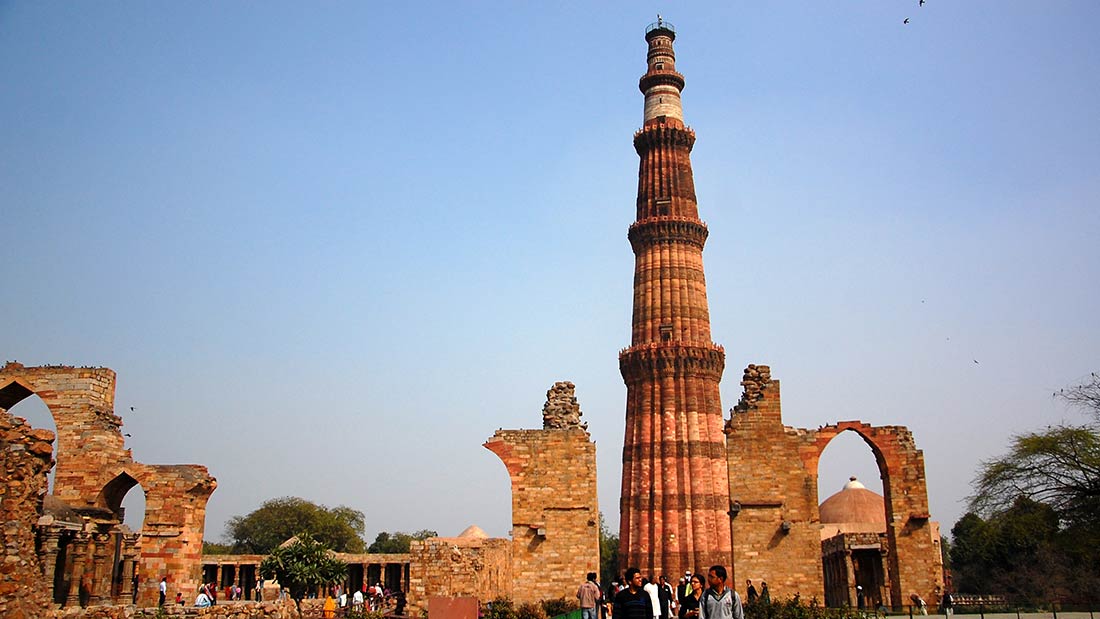 4 Hours Tasting Old Delhi Food Tour